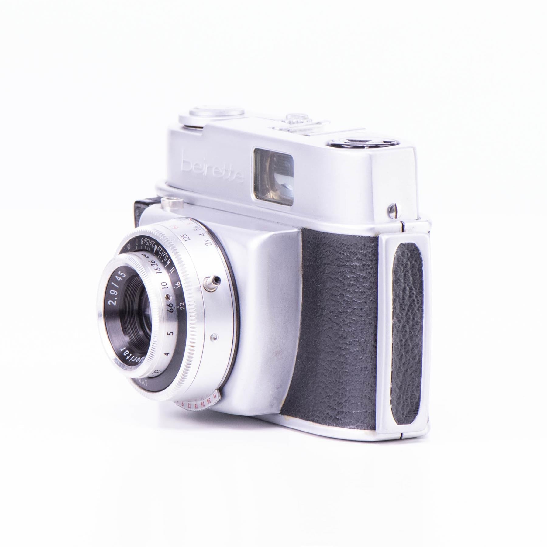 Beirette camera | 45mm f2.9 lens | White | Germany | 1959