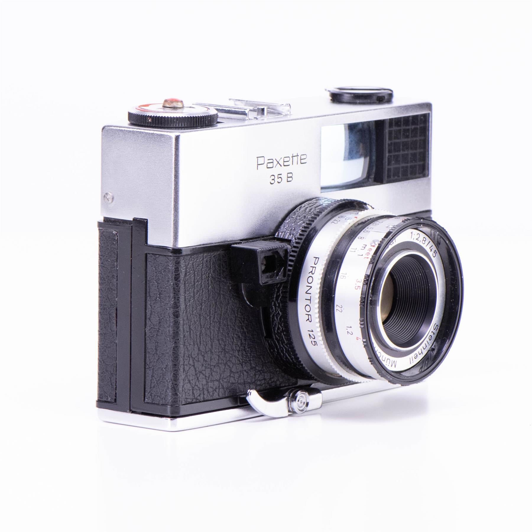 Braun Paxette 35 B Camera | 45mm f2.8 lens | White | Germany | 1964