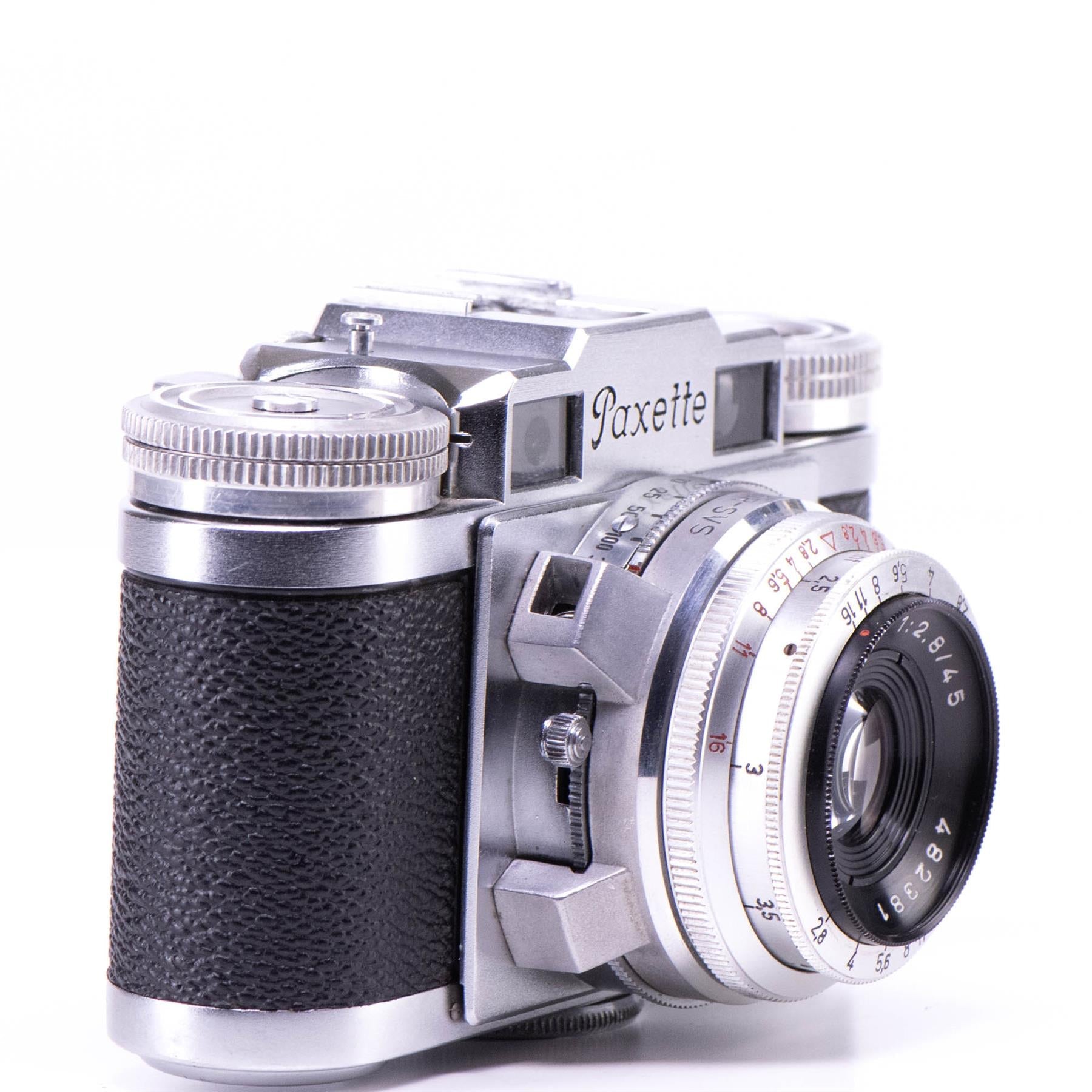 Braun Paxette II Camera | 45mm f2.8 lens | White | Germany | 1952 - 1956