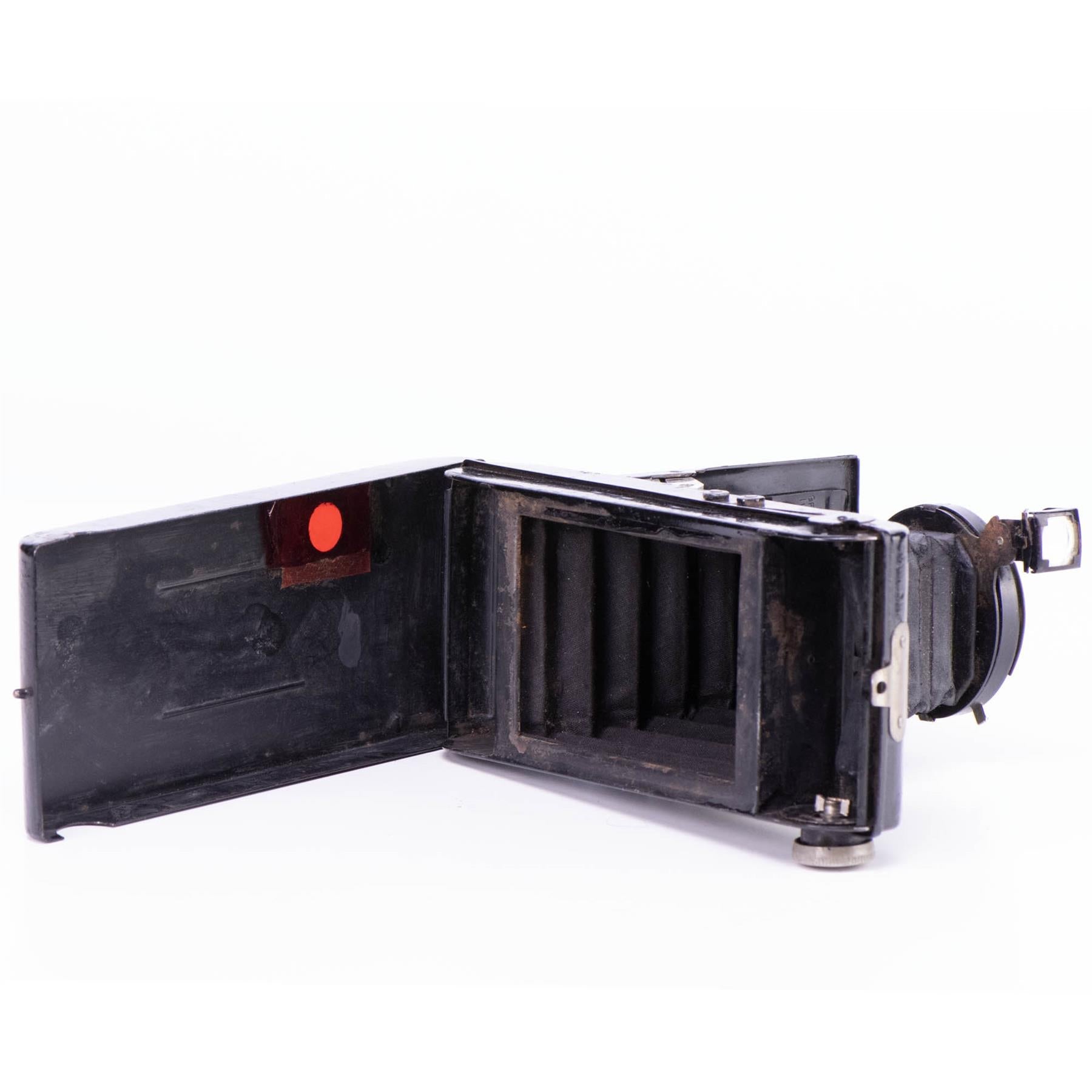 Coronet Folding Camera | 105mm f11 Meniscus lens | England | Black | 1926