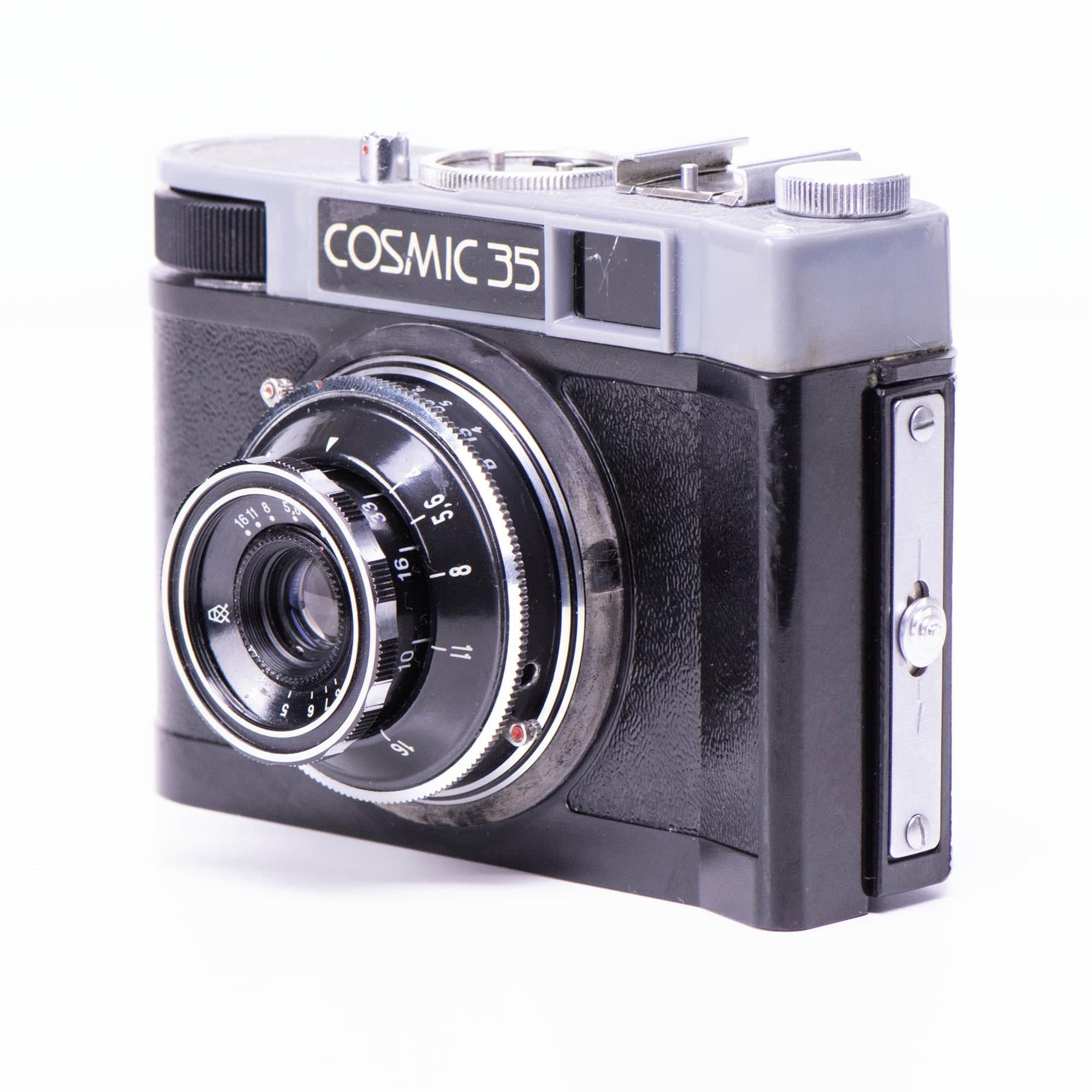 Cosmic 35 Camera | T-43 triplet 40mm f4 | Black | Soviet Union | 1963 - 1971