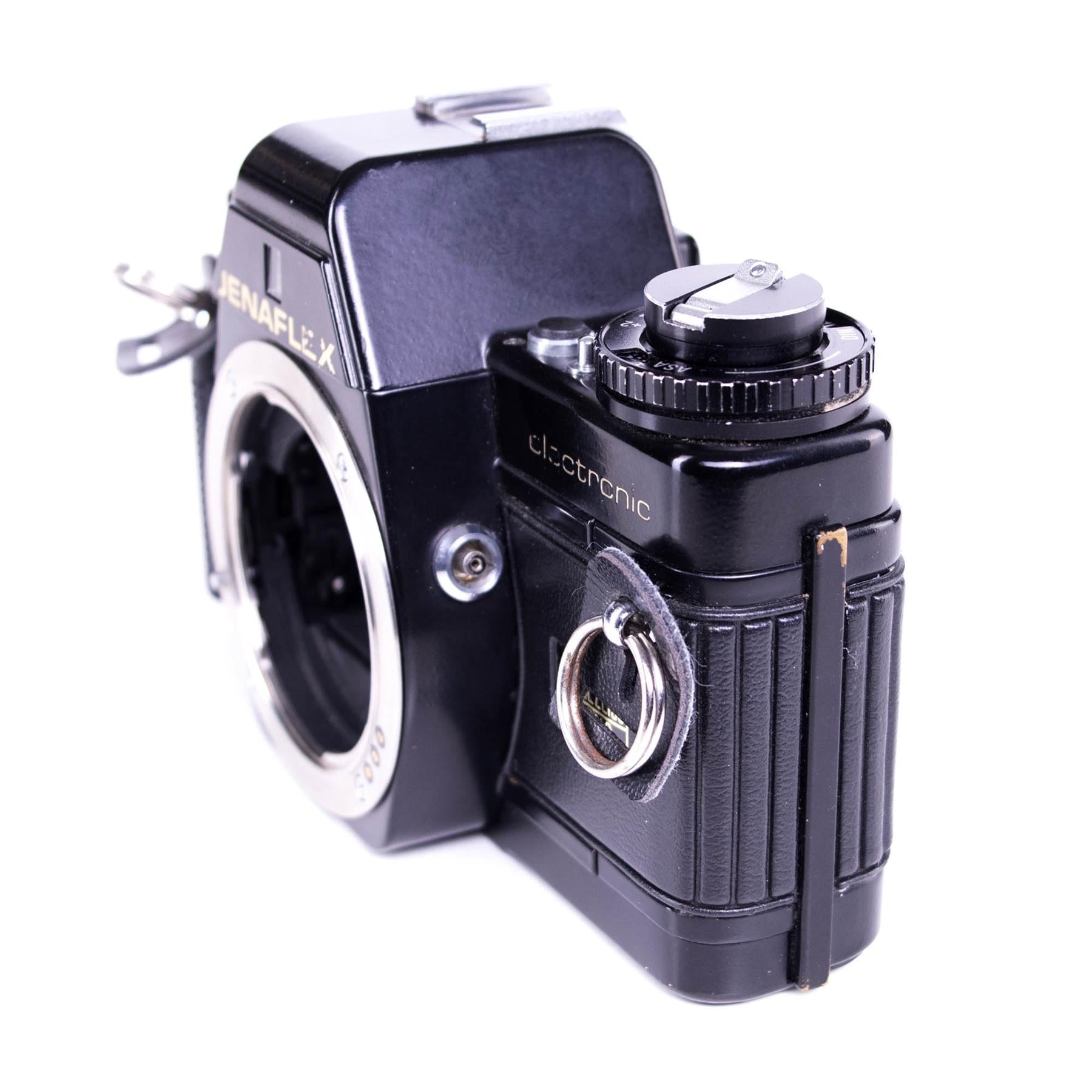 Jenaflex AM-1 Camera | Prakticar 28mm f2.8 lens | Black | DDR | B mount | 1985