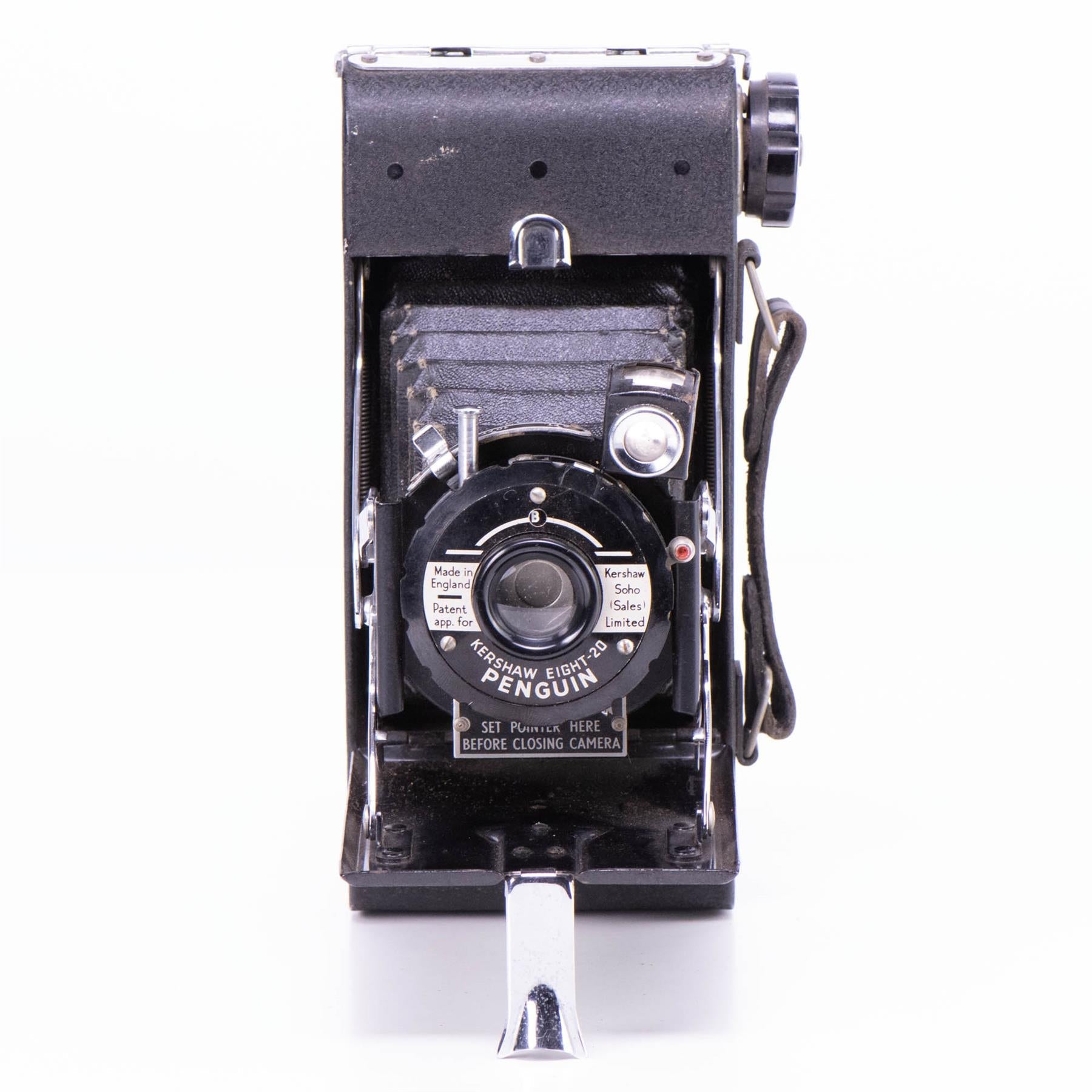 Kershaw Eight-20 Penguin Camera | 90mm f11 lens | Britain | 1950