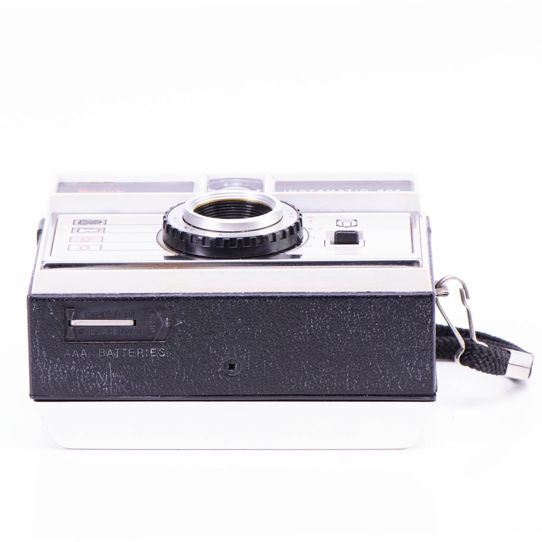 Kodak Instamatic 204 Camera | Lens Mount 255 41mm f6.6 | England | 1966 - 1968