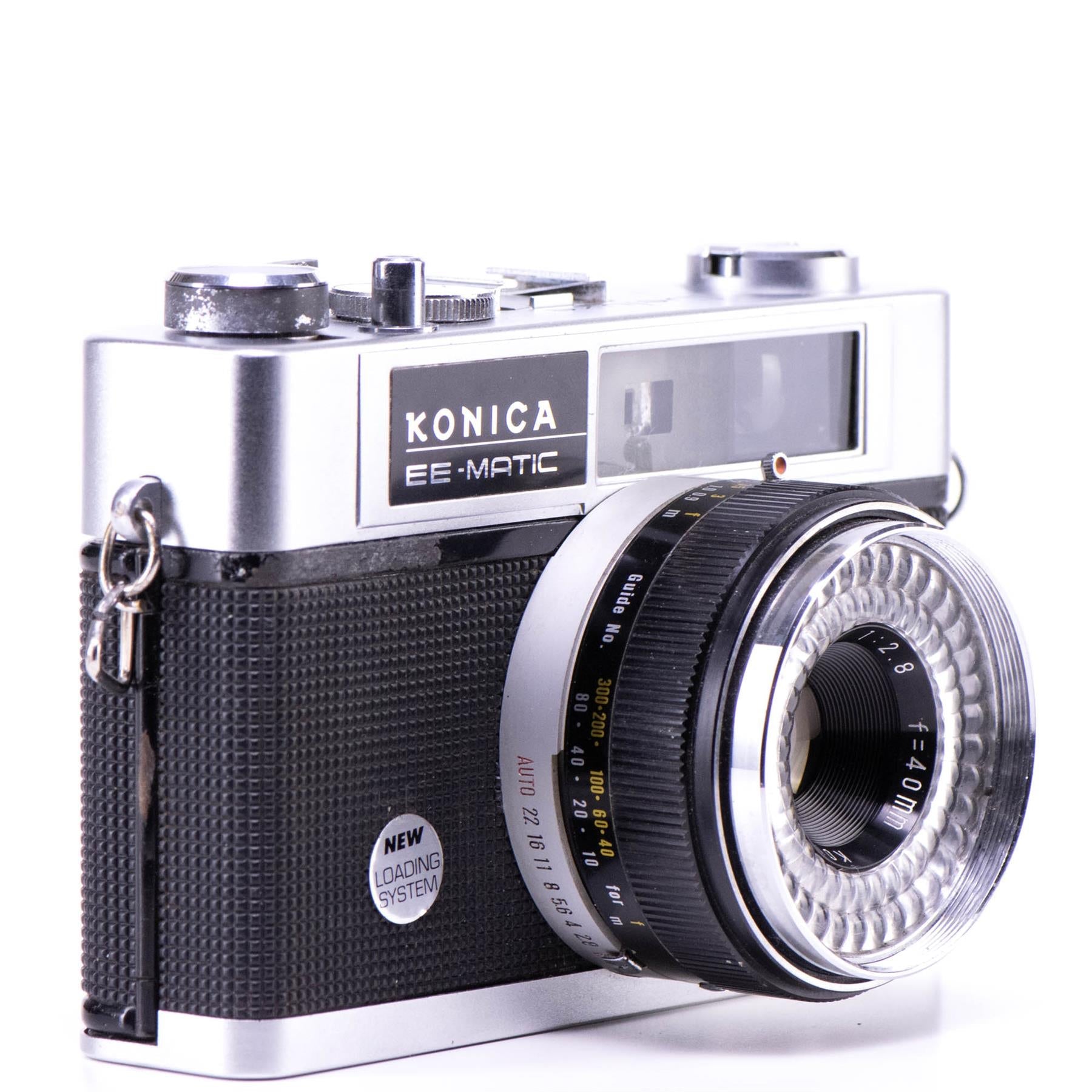 Konica EE-Matic Deluxe Camera |40mm f2.8 lens | White | Japan | 1963 Not working