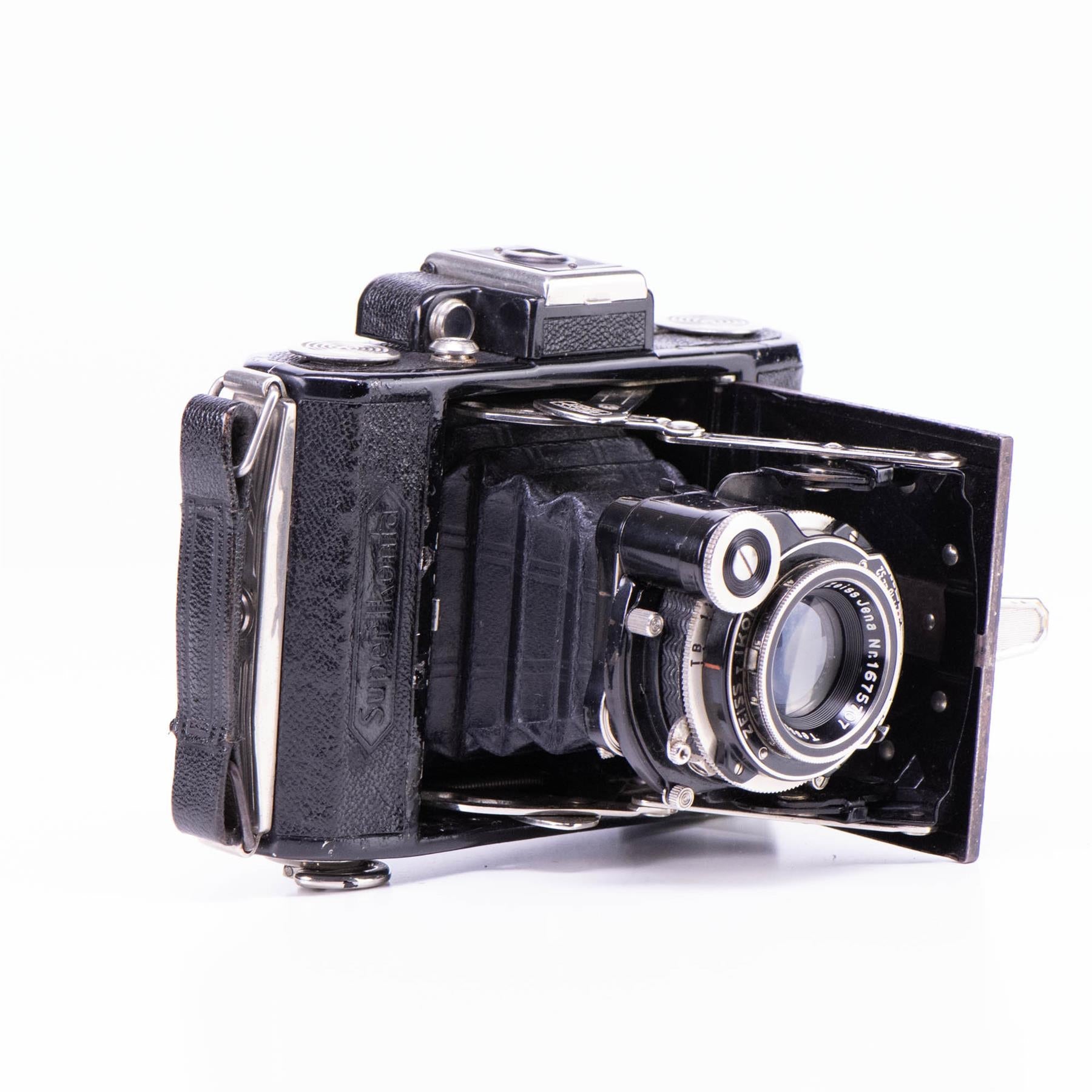 Zeiss Ikon Super Ikonta 6x9 Camera | 70 mm f3.5 lens | Black | Germnay | 1929