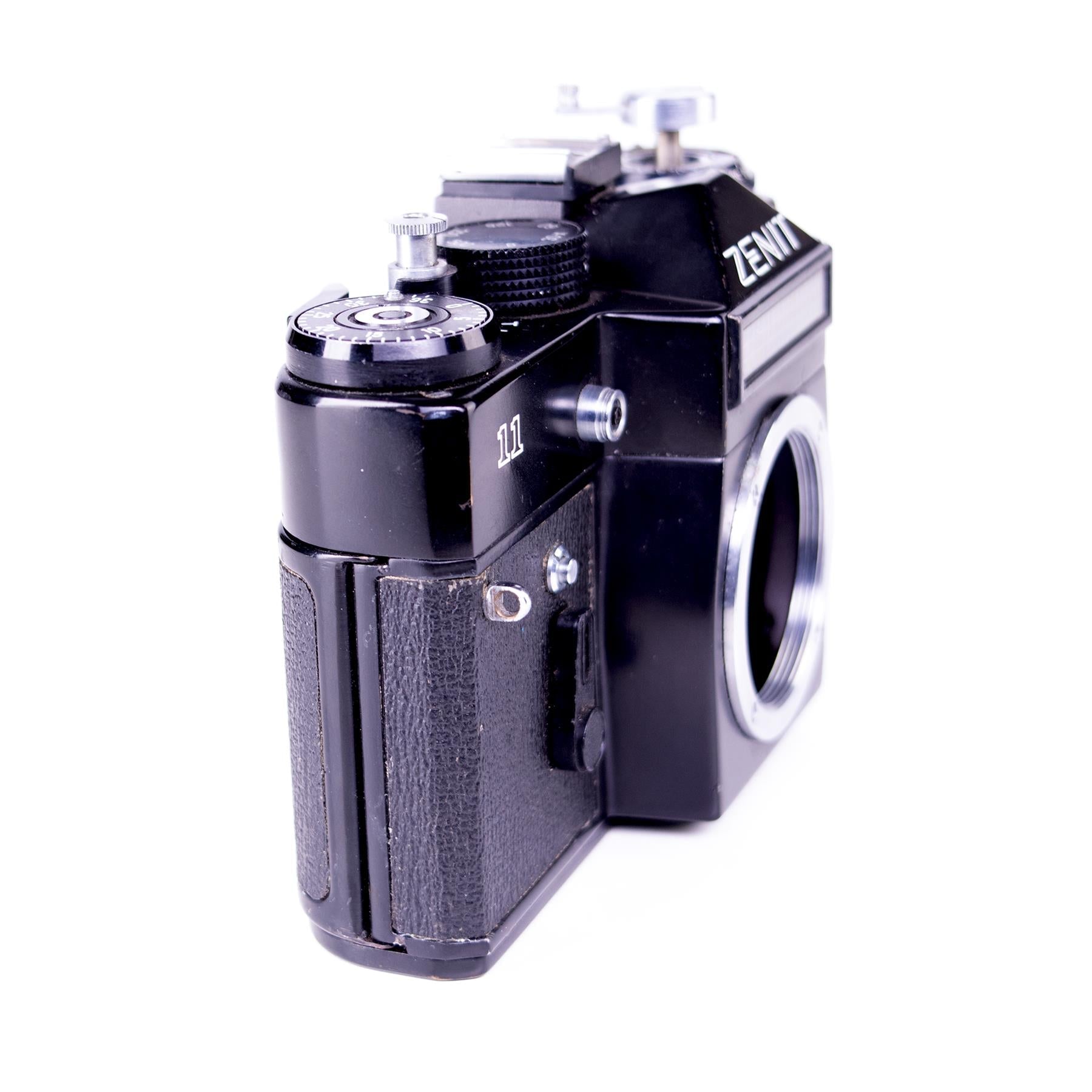 Zenit 11 Camera Body | Black | M42 | Soviet Union | 1981 - 1990