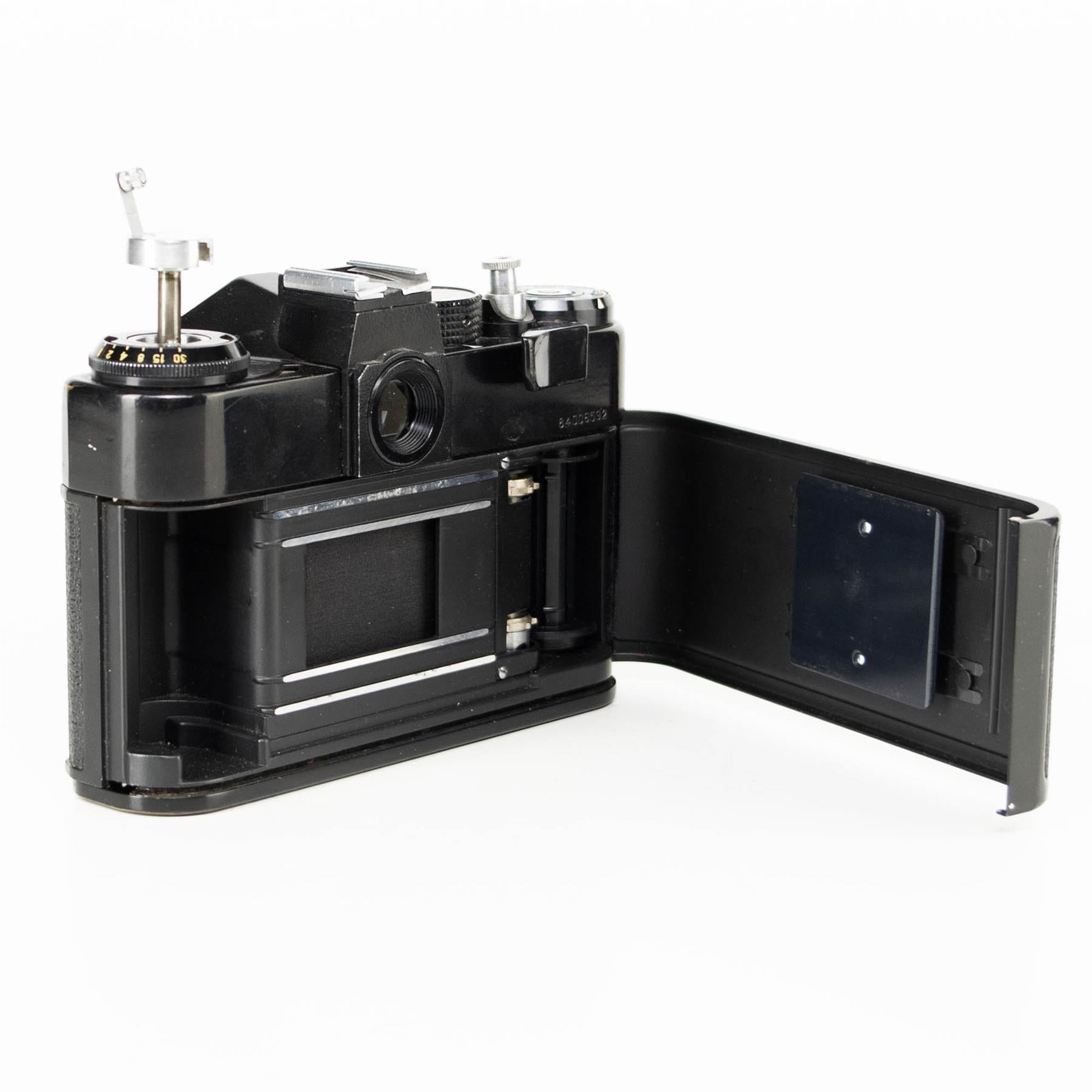 Zenit 11 Camera Body | Black | M42 | Soviet Union | 1981 - 1990