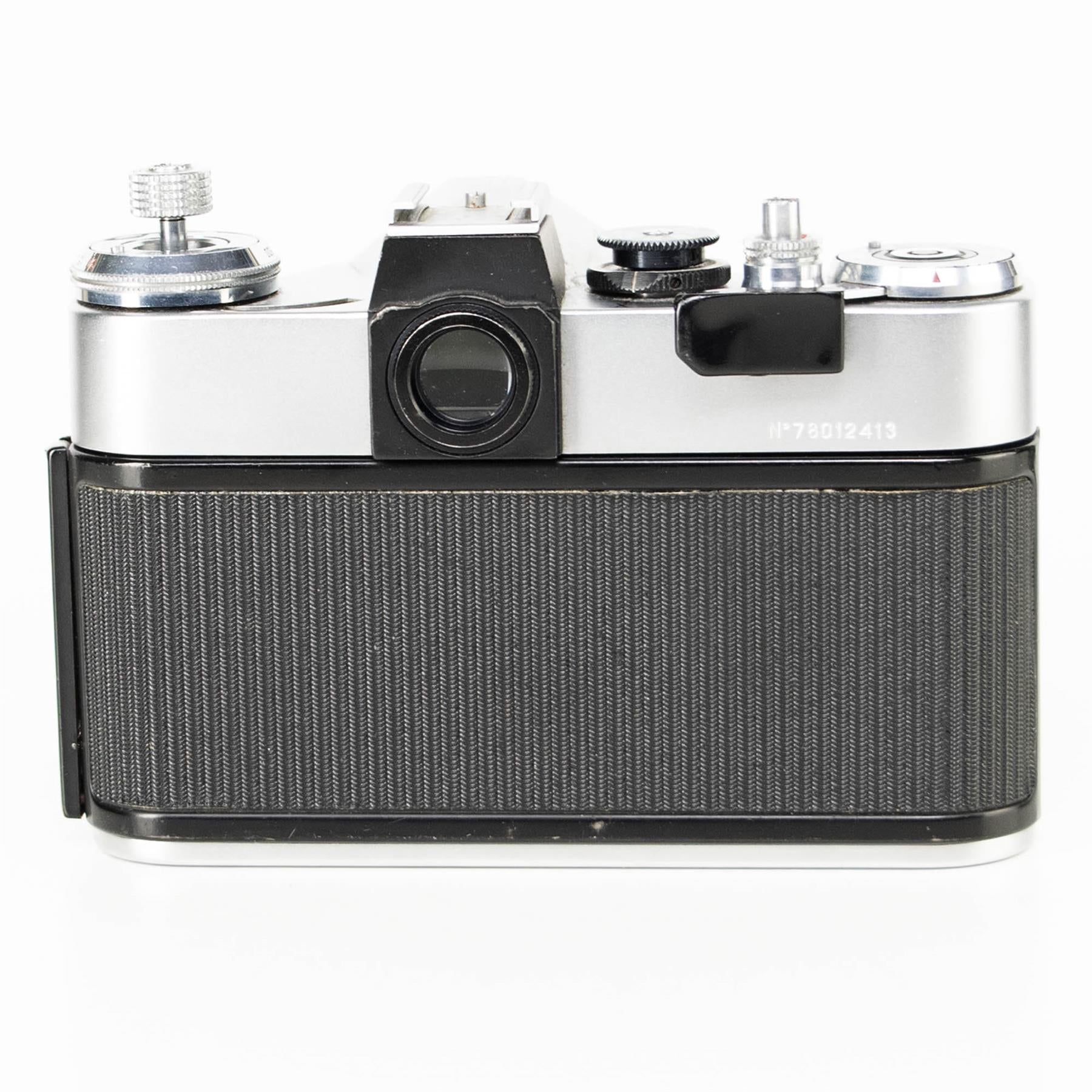 Zenit EM Camera Body | White | M42 | Soviet Union | 1972 - 1984