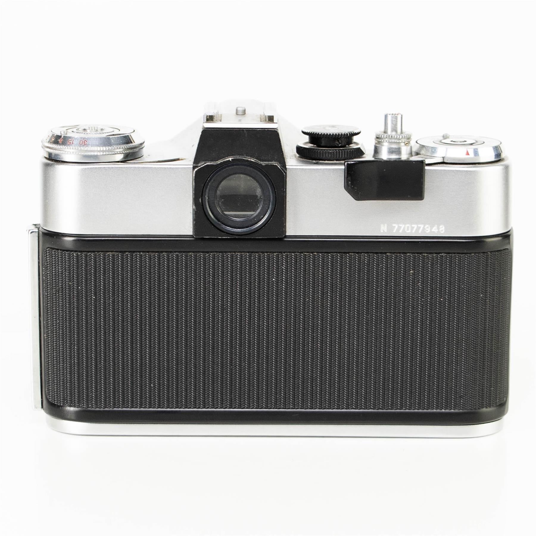 Zenit EM Camera Body | White | M42 | Soviet Union | 1972 - 1984