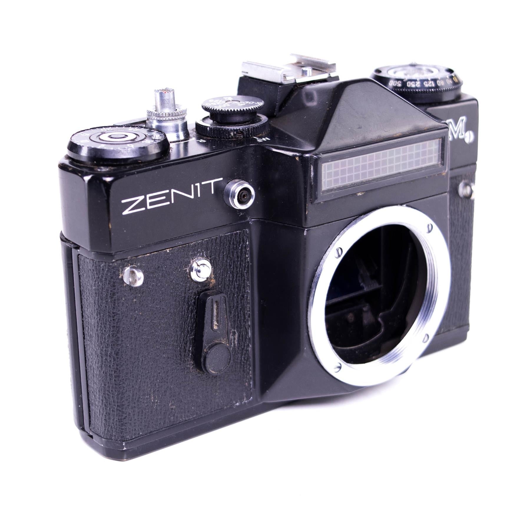 Zenit EM Camera body | Black | M42 | Soviet union | 1972 - 1984