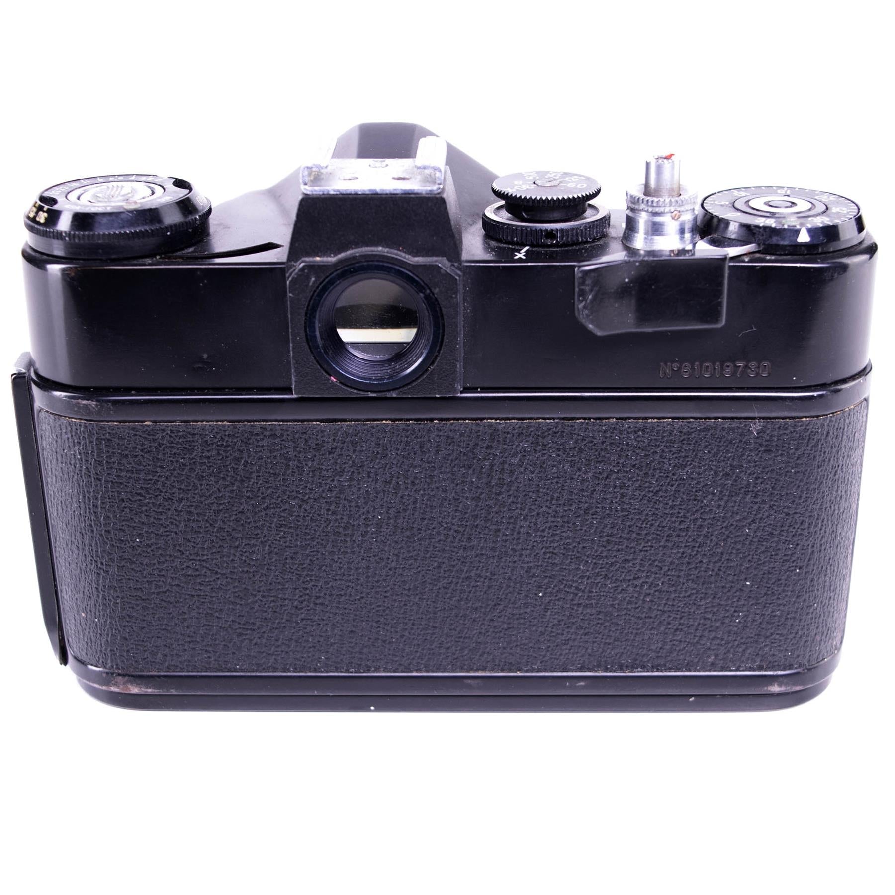 Zenit EM Camera body | Black | M42 | Soviet union | 1972 - 1984