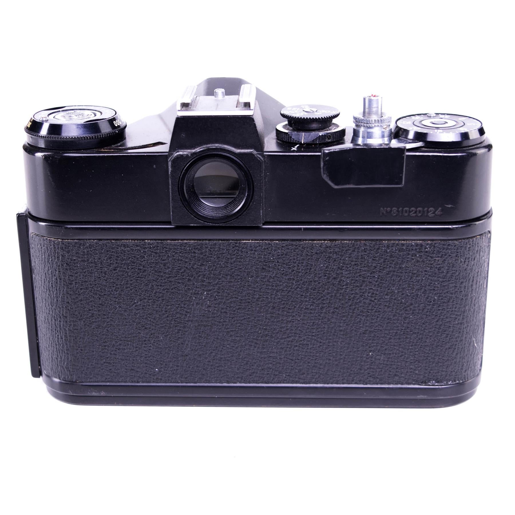 Zenit EM Camera body | Black | M42 | Soviet union | 1972 - 1984