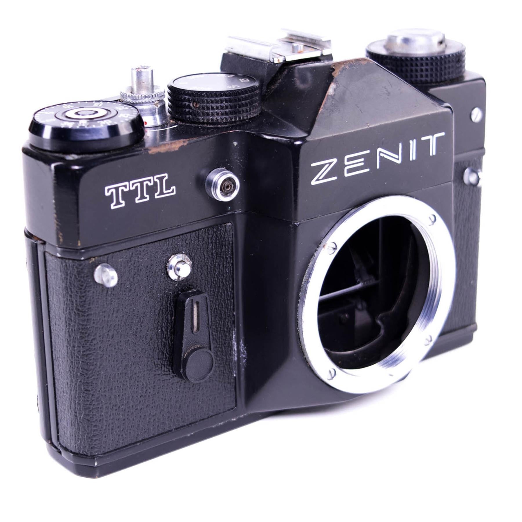 Zenit TTL Camera body | Black | M42 | Soviet Union | 1978 - 1985