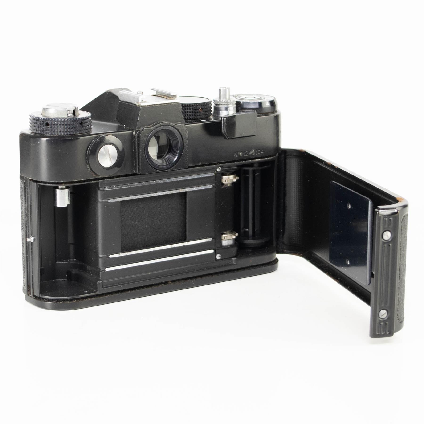 Zenit TTL Camera body | Black | M42 | Soviet Union | 1978 - 1985